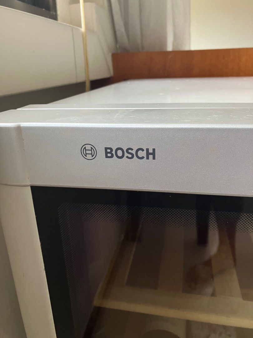 Wine fridge Bosch, TV & Home Appliances, Other Home Appliances on Carousell