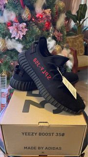 Yeezy Boost 350 v2 Breds
