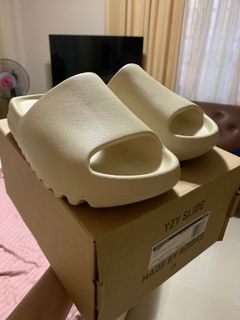 (Category: ) located in . Submitted by prelovedluxxee (Listing ID 1221374915, Image 1). Description: .