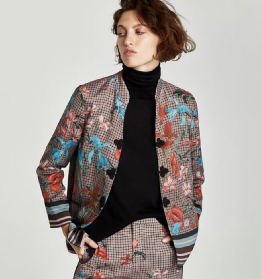Zara Floral Blazer, Fesyen Wanita, Pakaian Wanita, Baju Luaran di Carousell