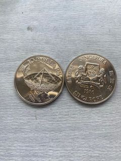 1980 Singapore $10 coin ( Satellite)