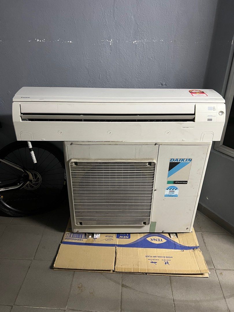 3HP Daikin inverter Air Conditioner, TV & Home Appliances, Air
