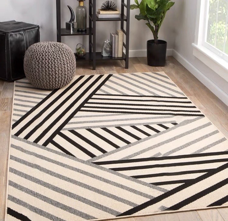 Mad offer 3m x 2m carpet/rug (CANE/XL), Furniture & Home Living, Home ...