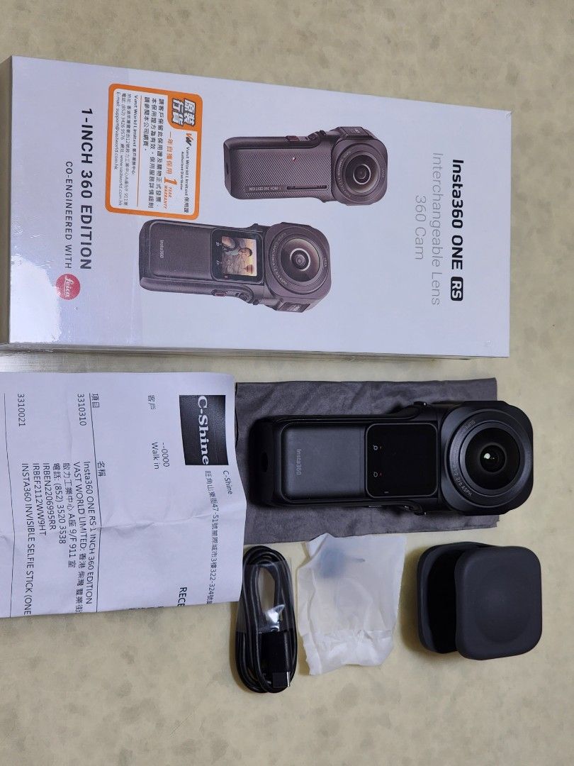 非常新Insta360 One RS 1吋, 攝影器材, 相機- Carousell