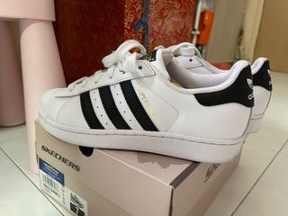 Adidas Superstar J