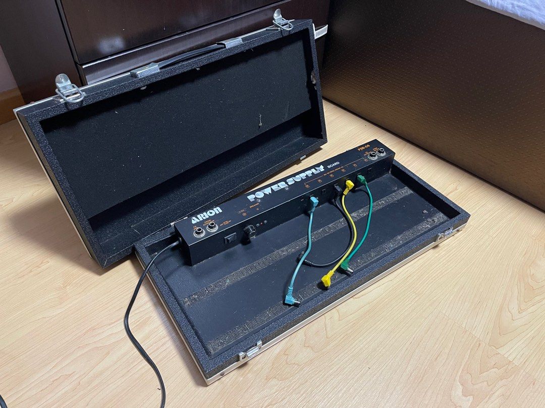 Arion Effect Pedal Box, Hobbies & Toys, Music & Media, Music