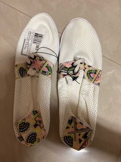 (Category: ) located in . Submitted by linette26 (Listing ID 1221582729, Image 1). Description: .