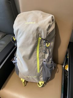 （分類：）位於 。 由 ashoesmaker 提交（商品編號 1221576847，圖片 1）。簡介： 。