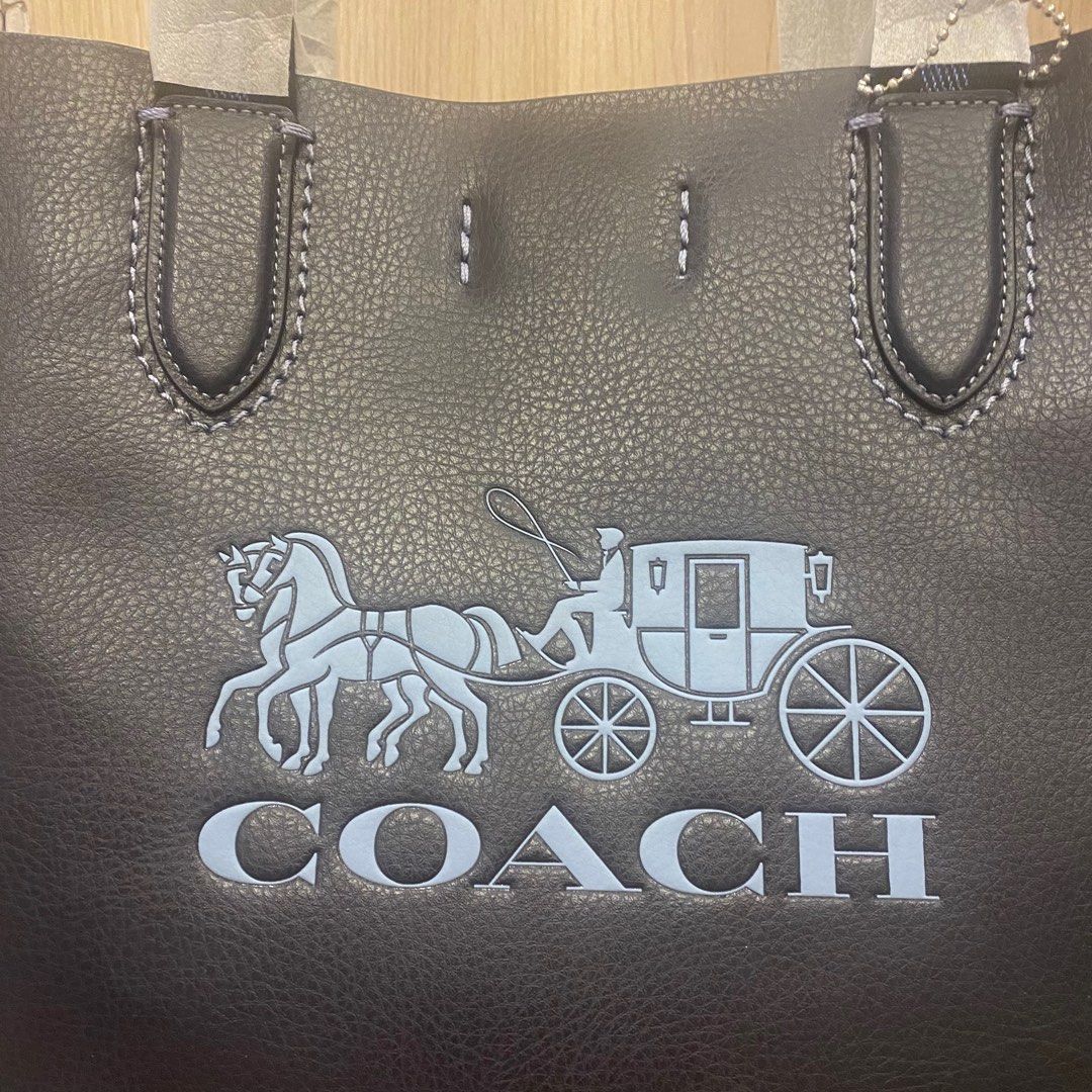 BN) Authentic Coach Derby Tote With Horse And Carriage Handbag, Luxury,  Bags & Wallets on Carousell