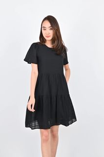 (Category: ) located in . Submitted by chloes_closet (Listing ID 1221600147, Image 1). Description: .