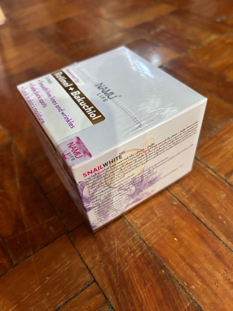 BNew: Snail White Gold Advance Cream (Category: Face Care) located in Paranaque City. Submitted by uliman04 (Listing ID 1221668250, Image 2). Description: Brand New, sealed box Selling for 1.2K, SRP is php1,750.00.