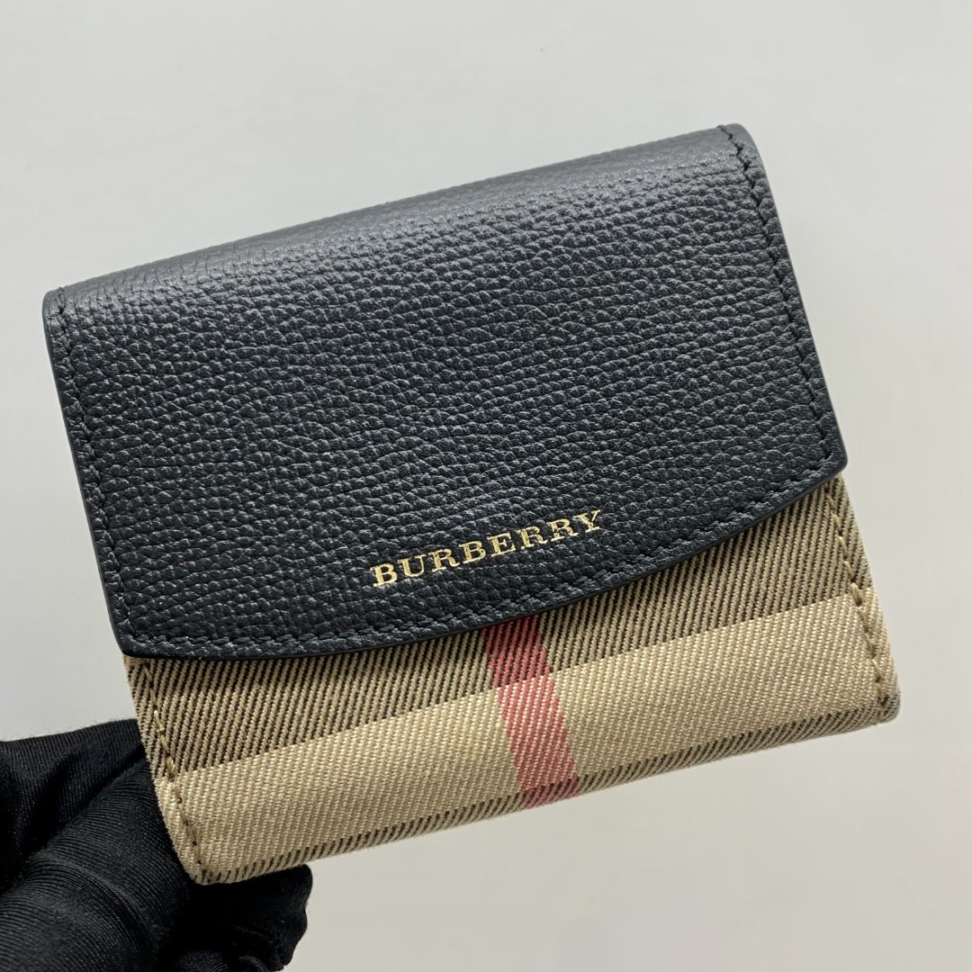 Burberry wallet dubai hotsell