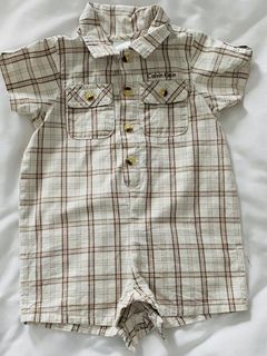 Calvin Klein shortall 6-9 months