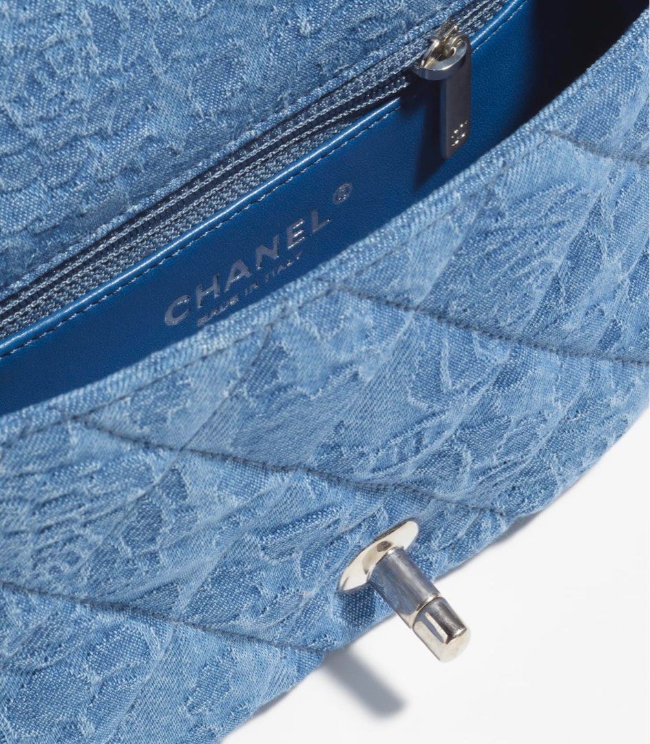 Women's Crush Medium Chain Bag Quilted Denim in Blue