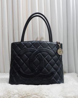 Chanel Medallion Caviar