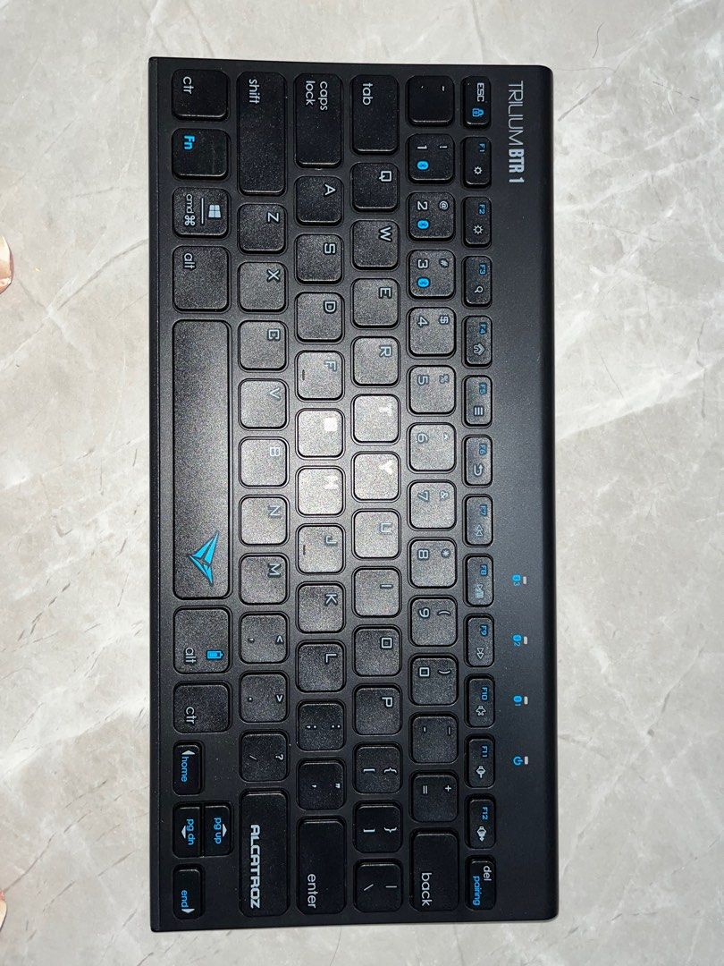 Cheap Wireless Keyboard, Computers & Tech, Parts & Accessories