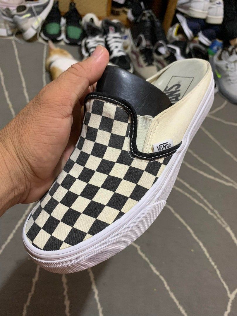 Checkerboard vans deals on feet