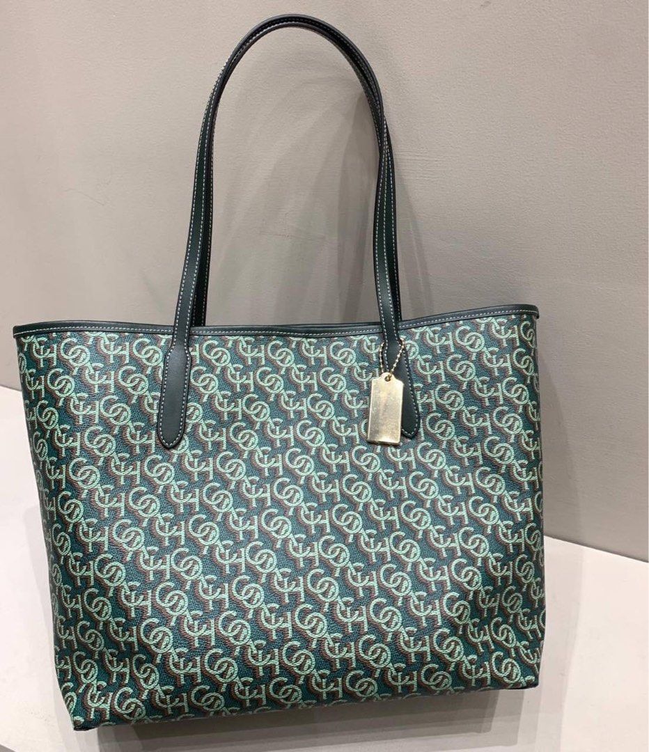 Town tote on sale with coach print