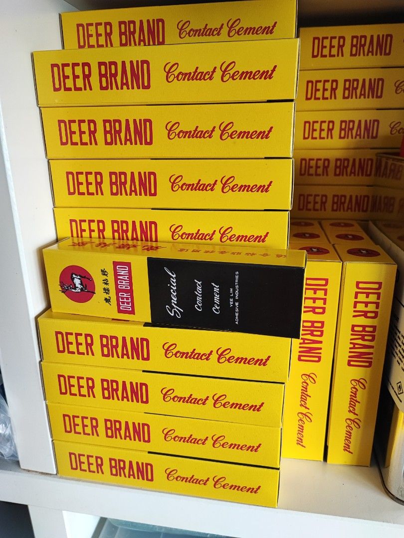 Deer brand glue, Hobbies & Toys, Stationery & Craft, Craft Supplies