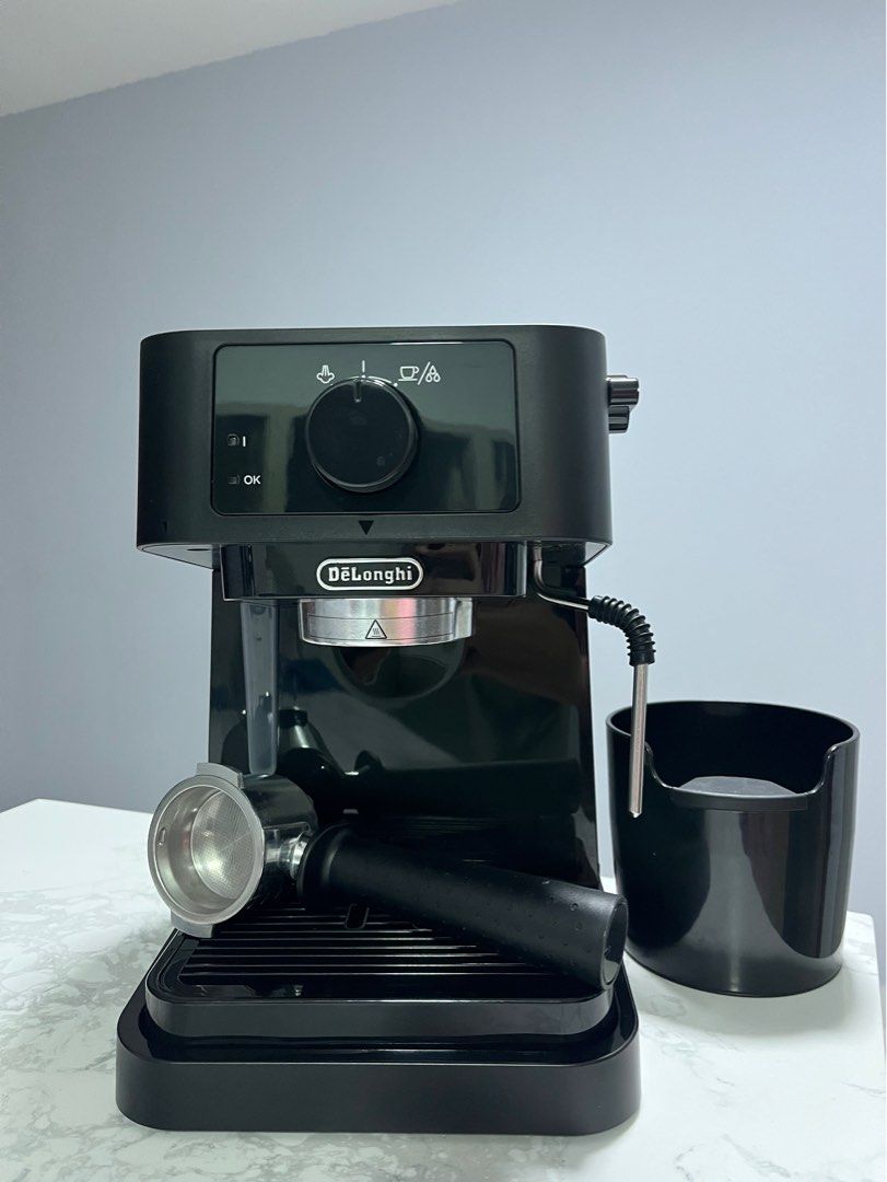 Delonghi Stilosa Espresso Coffee Machine, TV & Home Appliances, Kitchen  Appliances, Coffee Machines & Makers on Carousell