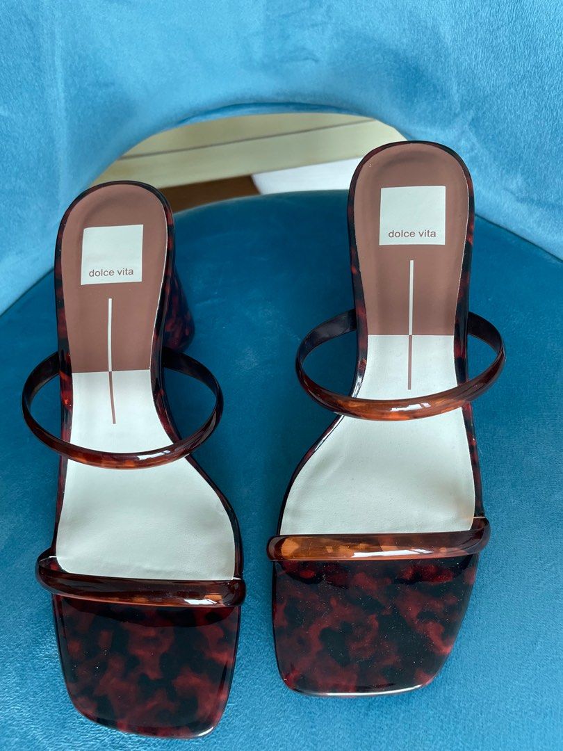 Dolce vita shop tortoise sandal