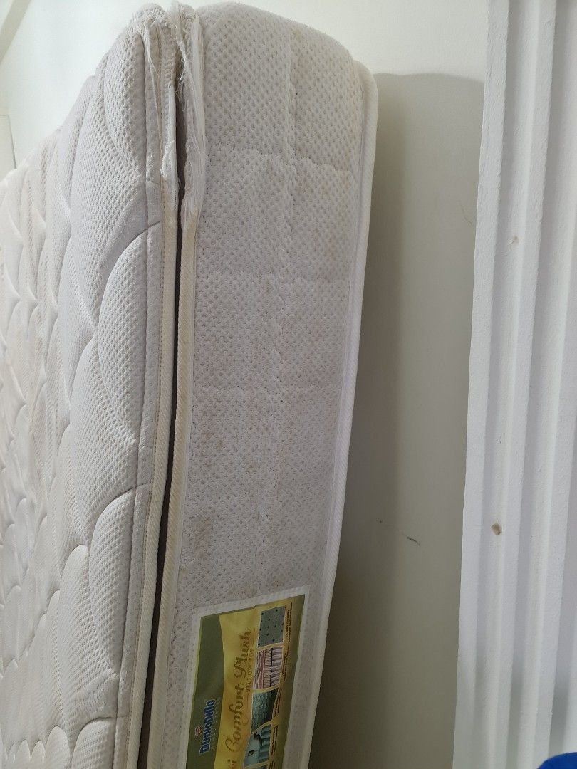 Dunlopillo queen mattress, Furniture & Home Living, Furniture, Bed Frames & Mattresses on Carousell