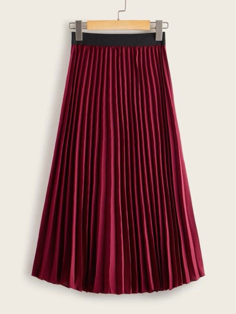 Elastic waist deals burgundy skirt