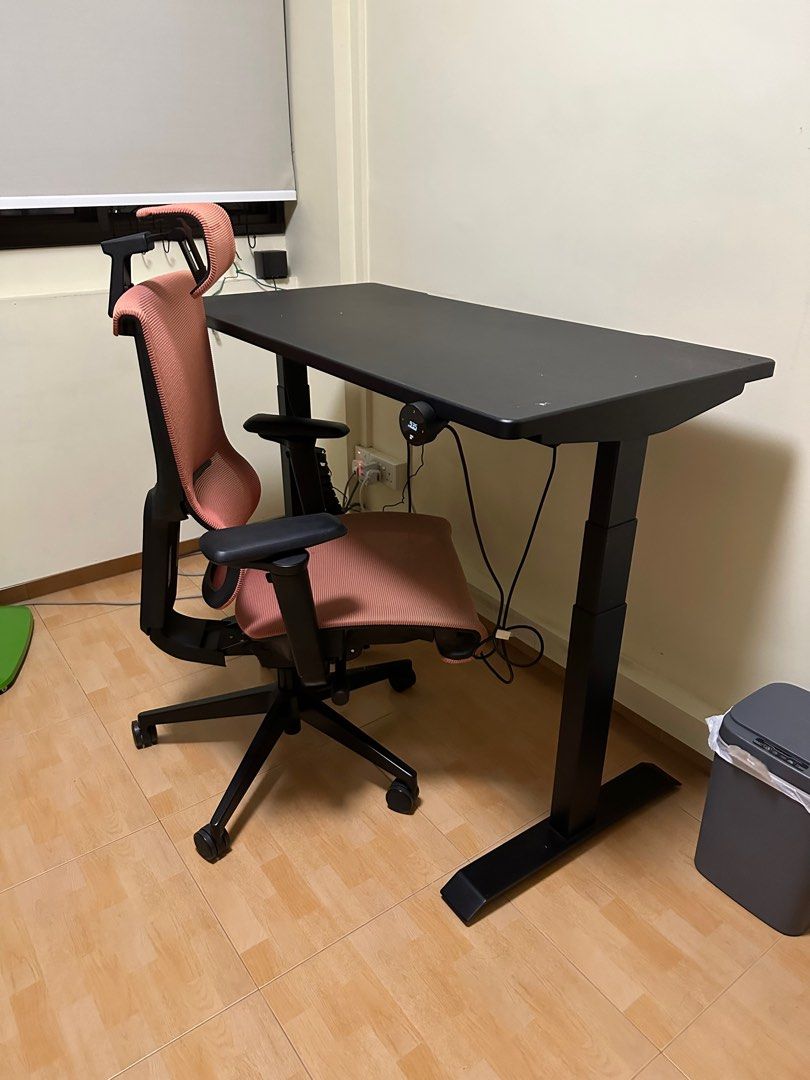 Everdesk Max 120 with wheels, Furniture & Home Living, Furniture ...