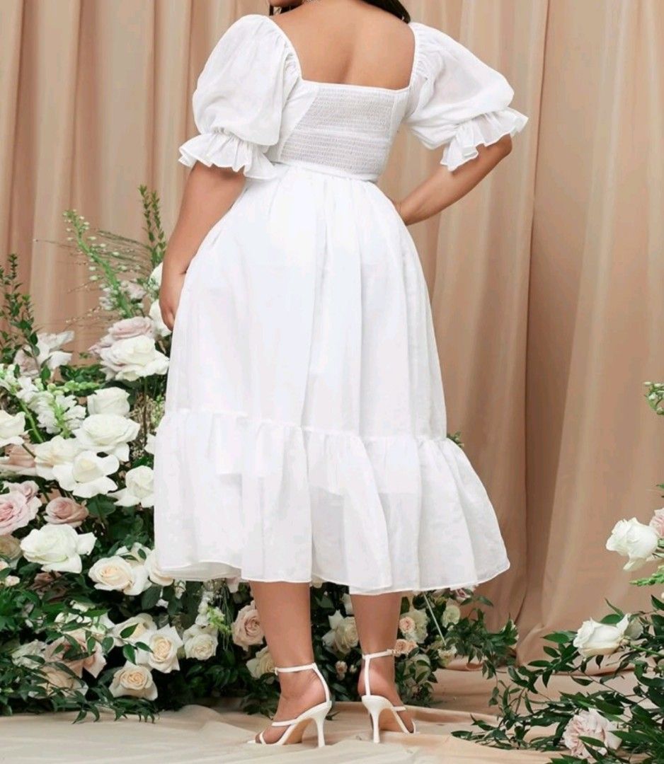 White puff on sale long sleeve dress