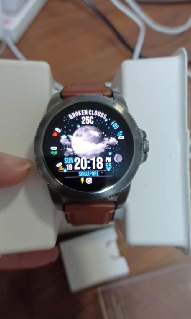 Quadranti fossil clearance smartwatch