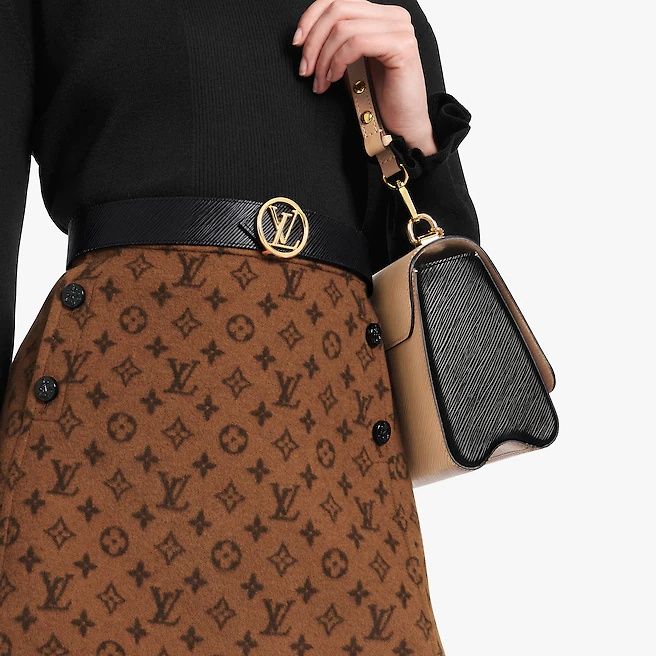 Genuine Guarantee】Louis Vuitton LV CIRCLE 35MM REVERSIBLE BELT  Ladies/belt/black/ red, 名牌精品, 精品包與皮夾在旋轉拍賣