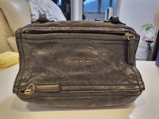 （分類：）位於 。 由 yi_u2018 提交（商品編號 1221580201，圖片 1）。簡介： 。