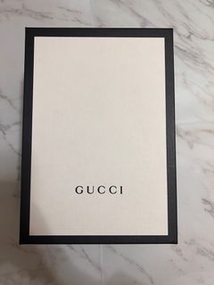 Gucci 盒子 含緞帶