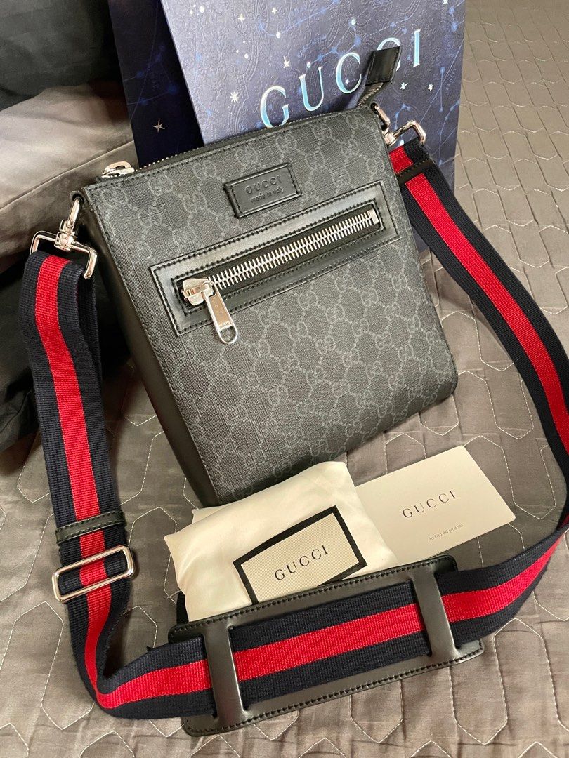 Gucci supreme online sling bag
