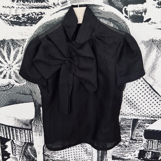 📸SALE! GUCCI silk top
