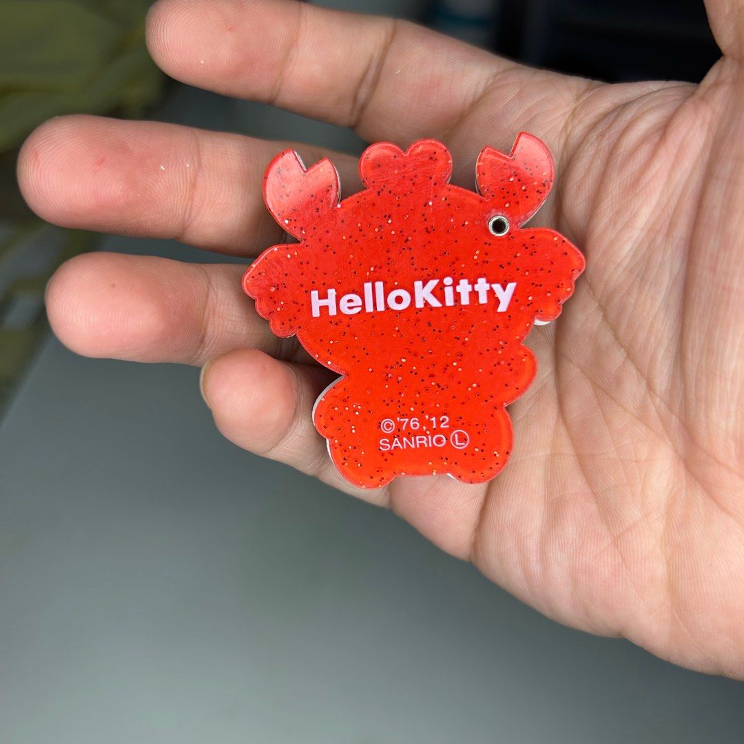 Hello Kitty Mirror toy (Category: Mirrors) located in Davao. Submitted by out.with.the.old (Listing ID 1221482719, Image 2). Description: Condition 7/10 K.