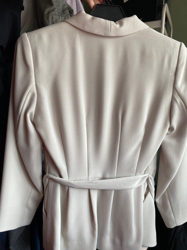 H M Cream Belted Blazer Jacket Women s Fashion Coats Jackets