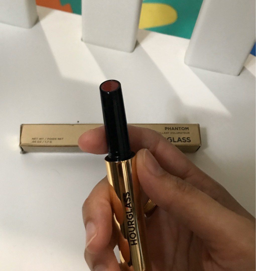 Hourglass phantom volumizing glossy balm ( HAZE), Beauty & Personal