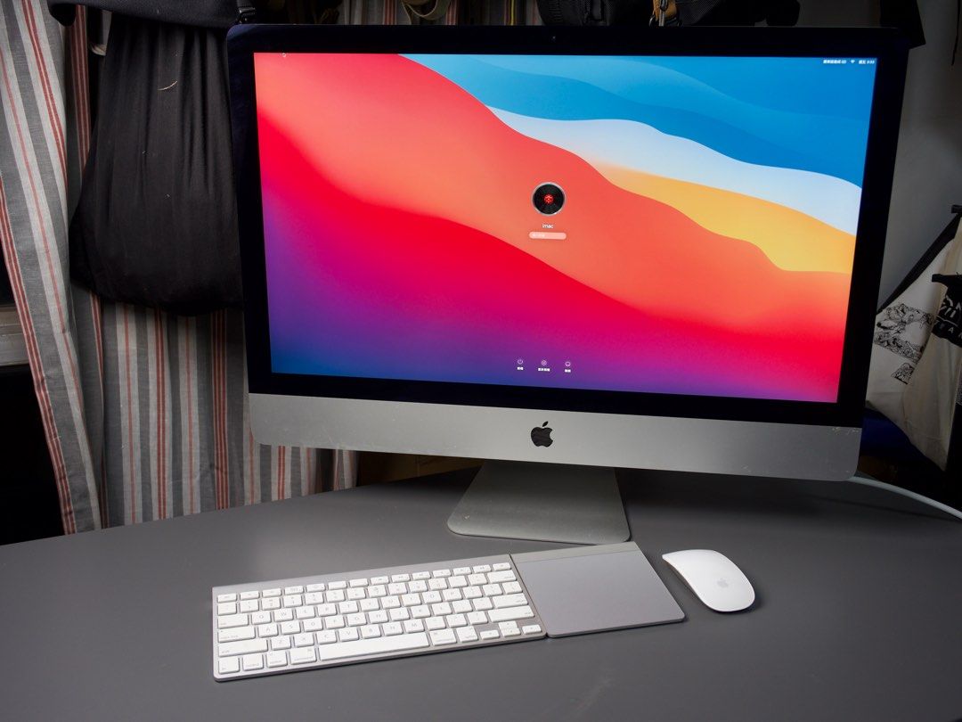 iMac (Retina 5K, 27-inch, Late 2014),Magic Mouse,Magic Keyboard