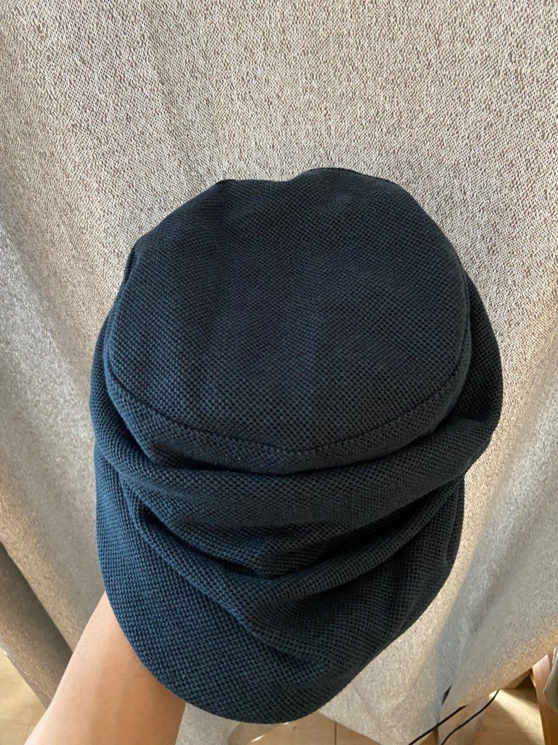 Initial hat （分類：帽）位於 Hong Kong。 由 float_nowhere 提交（商品編號 1221566077，圖片 1）。簡介： 。