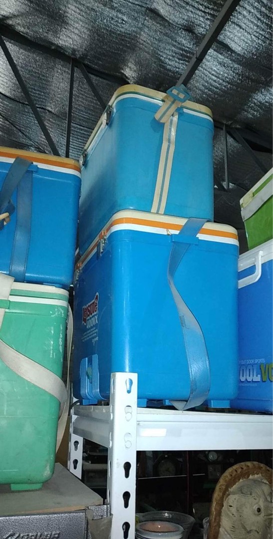 JAPAN HANDCARRY COOLER BOXES BUCKETS, Furniture & Home Living, Home