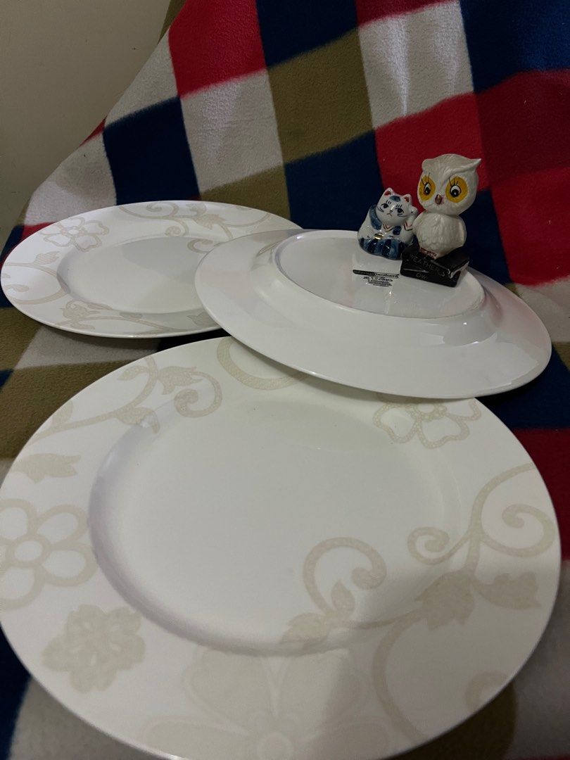 Johnsons Brothers (3pcs) (Category: Dinnerware & Cutlery) located in Mandaluyong City. Submitted by samsami10 (Listing ID 1221632145, Image 2). Description: 10.5 inches plate. .