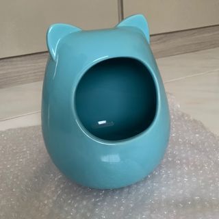 Kitty shape Ceramic House