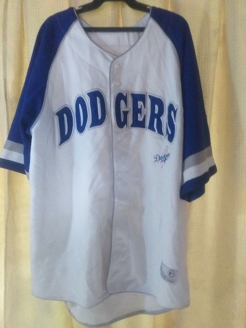 LA DODGERS (Category: Activewear) located in Pili. Submitted by alexsanandres412 (Listing ID 1221542989, Image 1). Description: LA DODGERS LARGE TO XL 23 X 30 EXCELLENT NEAR NEW NO ISSUE NID WASH LNG KUNTI.. 650+SF.