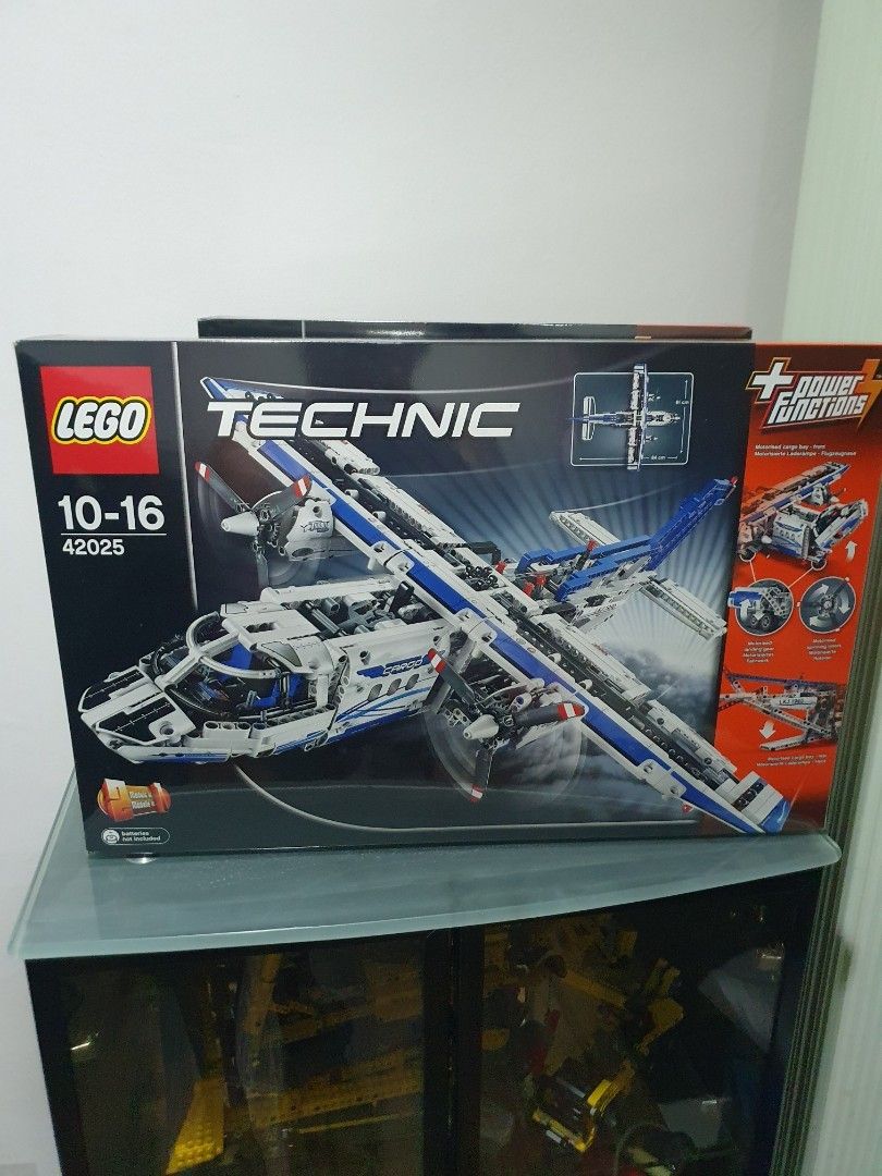 LEGO Technic - L'avion cargo - 42025 - lego