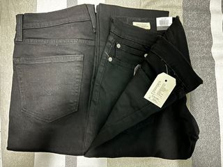 Levis