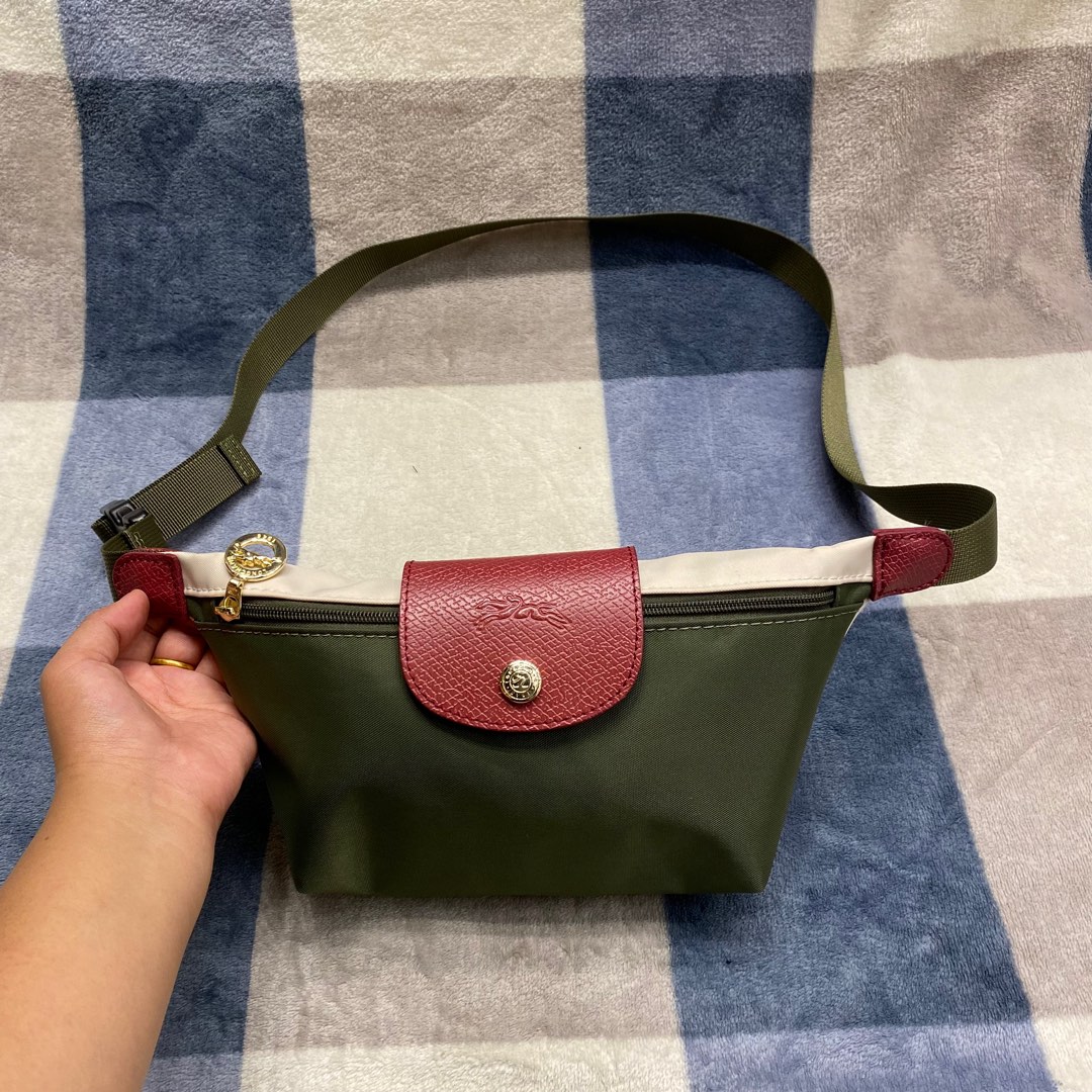 Longchamp Waistbag, Barang Mewah, Tas & Dompet di Carousell