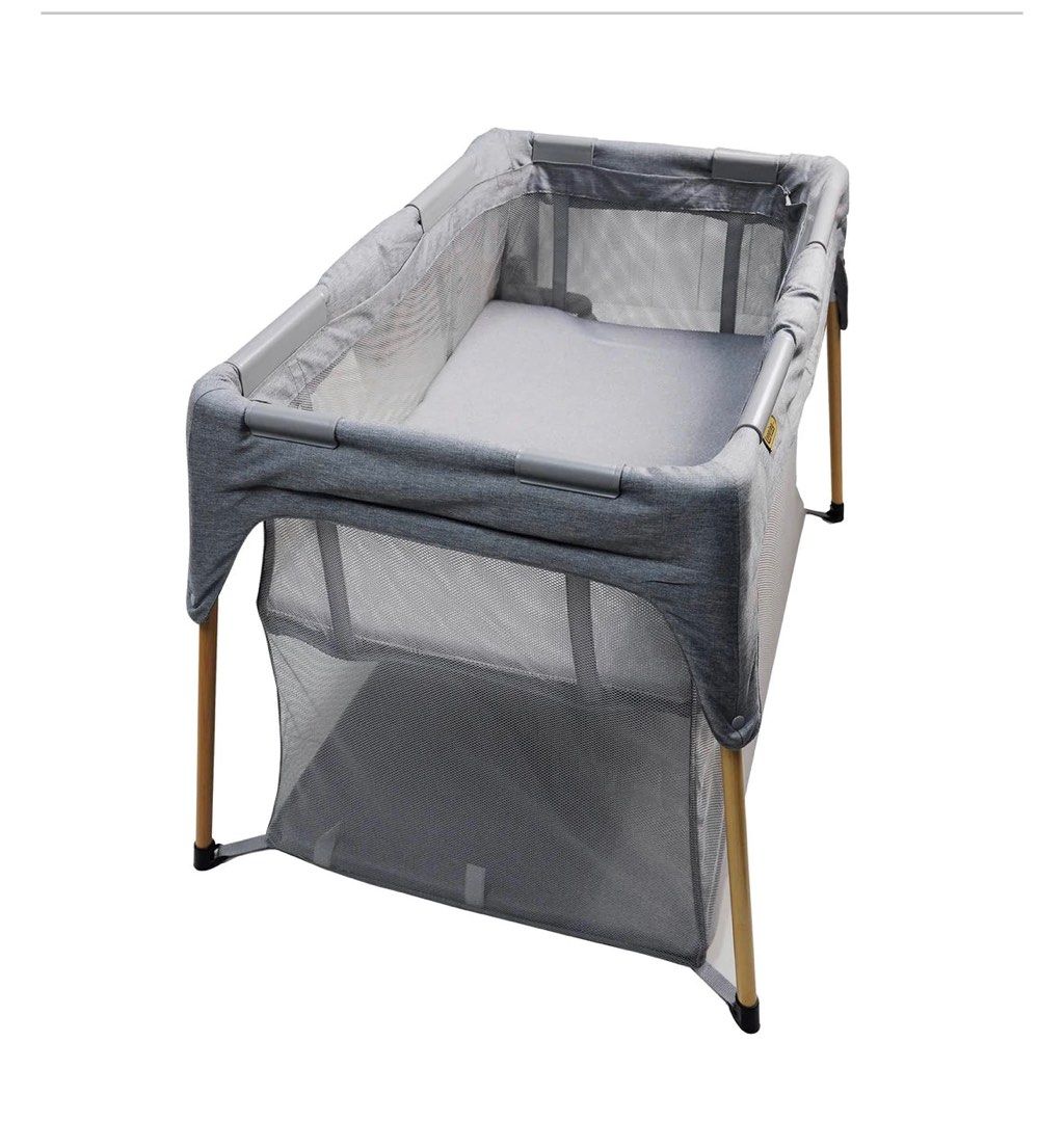 Looping compact playpen (Category: Cots & Cribs) located in Quezon City. Submitted by caryscornermnl (Listing ID 1221558118, Image 3). Description: .