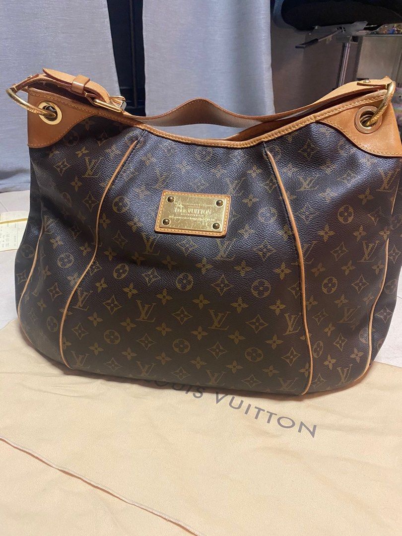 LV LOUIS VUITTON Galliera GM, Women's Fashion, Bags & Wallets, Shoulder Bags  on Carousell