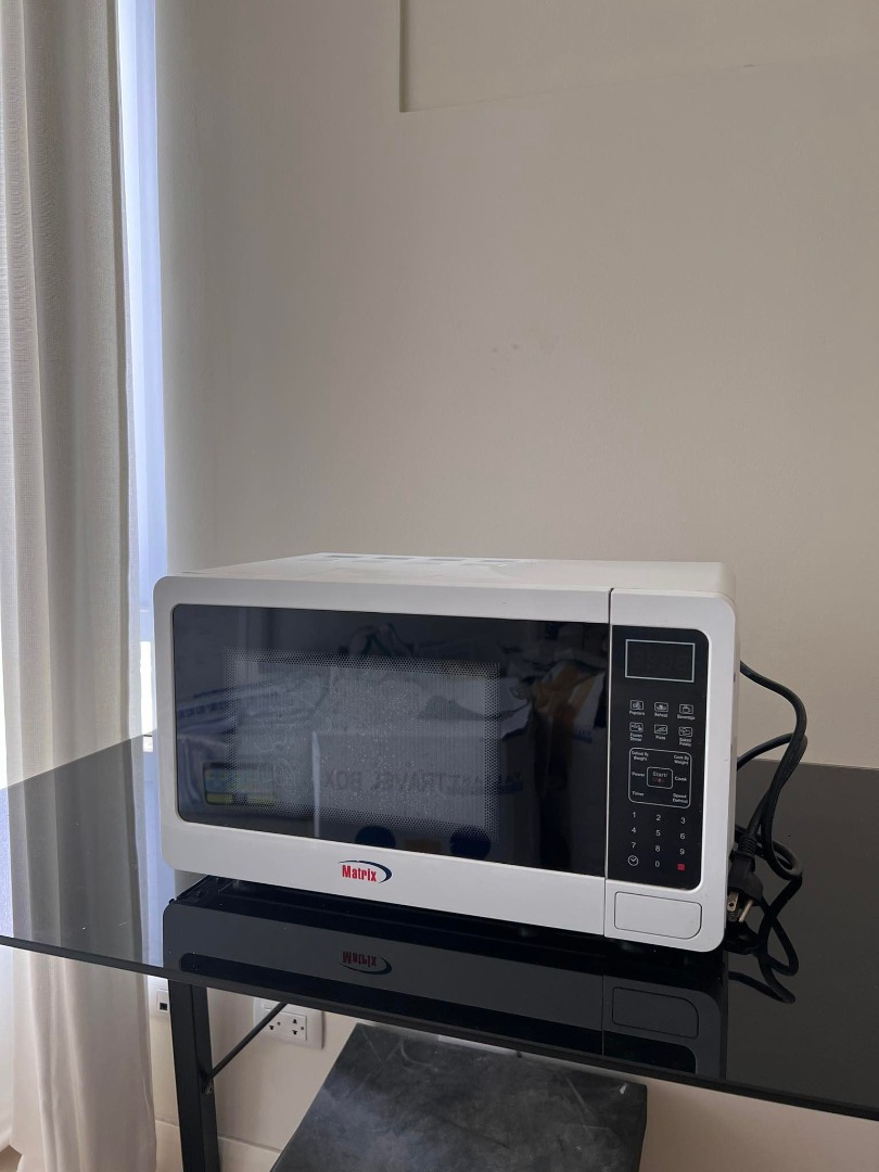 Matrix Compact microwave second hand but well taken care of on Carousell